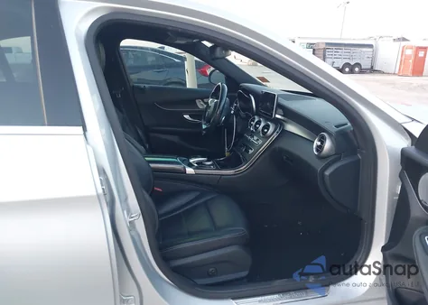 2016 Mercedes-Benz C 300 Sport from USA, damaged, VIN WDDWF4JBXGR183757